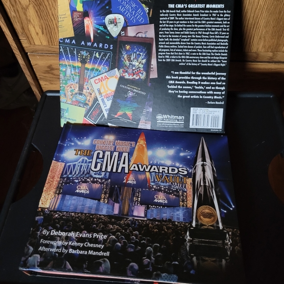 THE CMA AWARDS VAULT - Picture 2 of 16